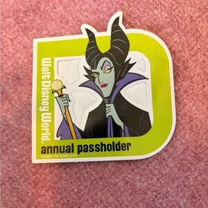 Disney Maleficent Passholder Magnent